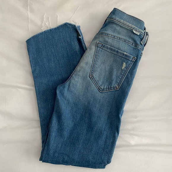 COPY - MOTHER Insider Crop Step Fray Jeans - Picture 6 of 12